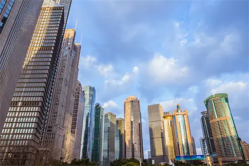 为什么电脑开机白屏